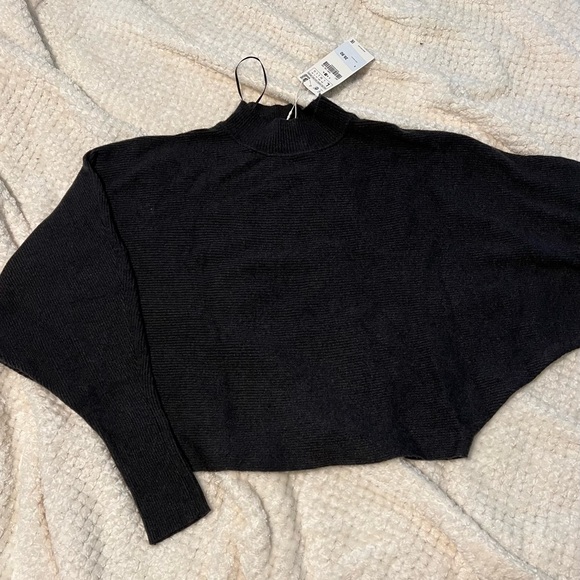 Black Knit Sweater - Picture 1 of 3